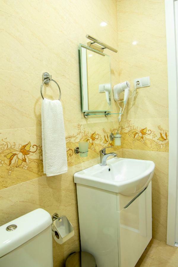 Irmisa Hotel Tbilisi Ngoại thất bức ảnh